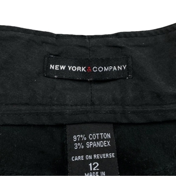 New York & Company Vintage Mid-Rise Shorts | Size 12 - Picture 4 of 5